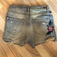 Zara дънкови панталонки и топ, снимка 2 - Къси панталони и бермуди - 33339497