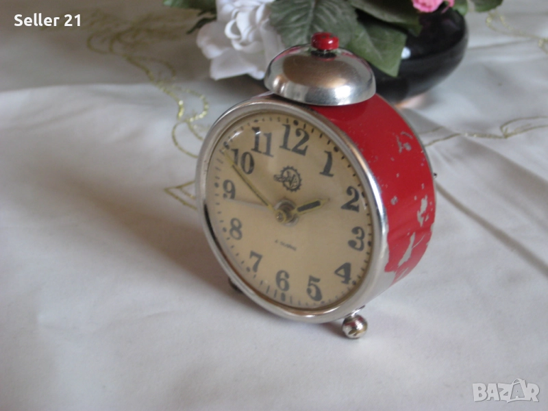 Старинен будилник Рухла Ruhla - работещ - антика от времето на ГДР, снимка 1