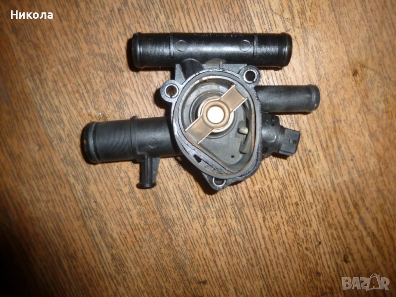 Корпус на термостат за Renault Megane II 1.9 dCi, 120 к.с, снимка 1