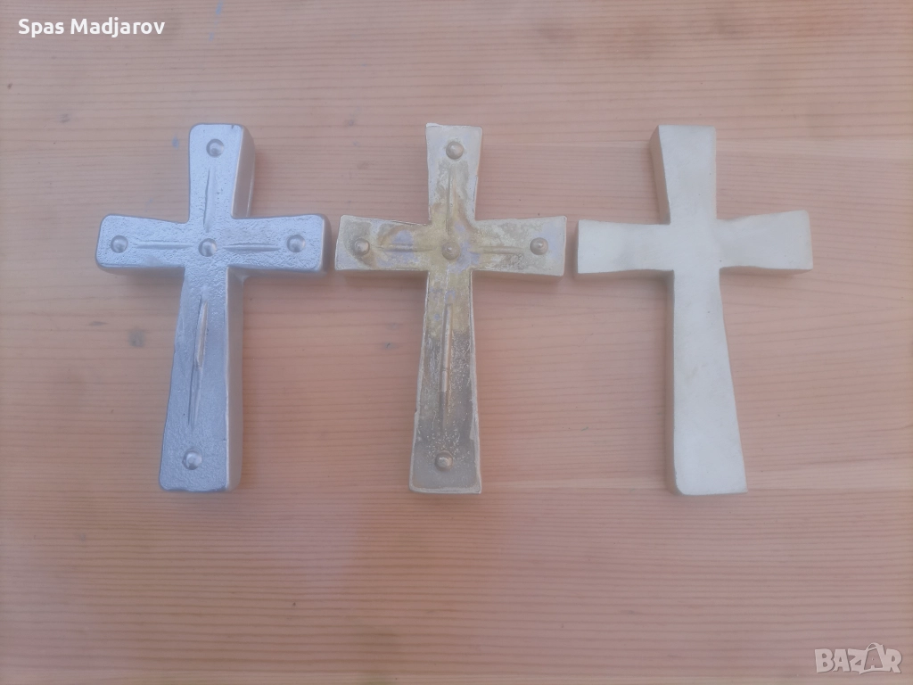 Бронзов кръст, снимка 1