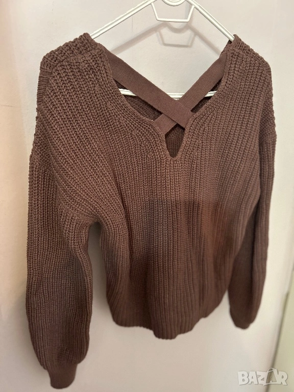 Дамски пуловер с интересен гръб , снимка 1