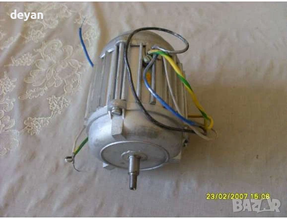 асинхронен двигател за хладилна витрина, снимка 1