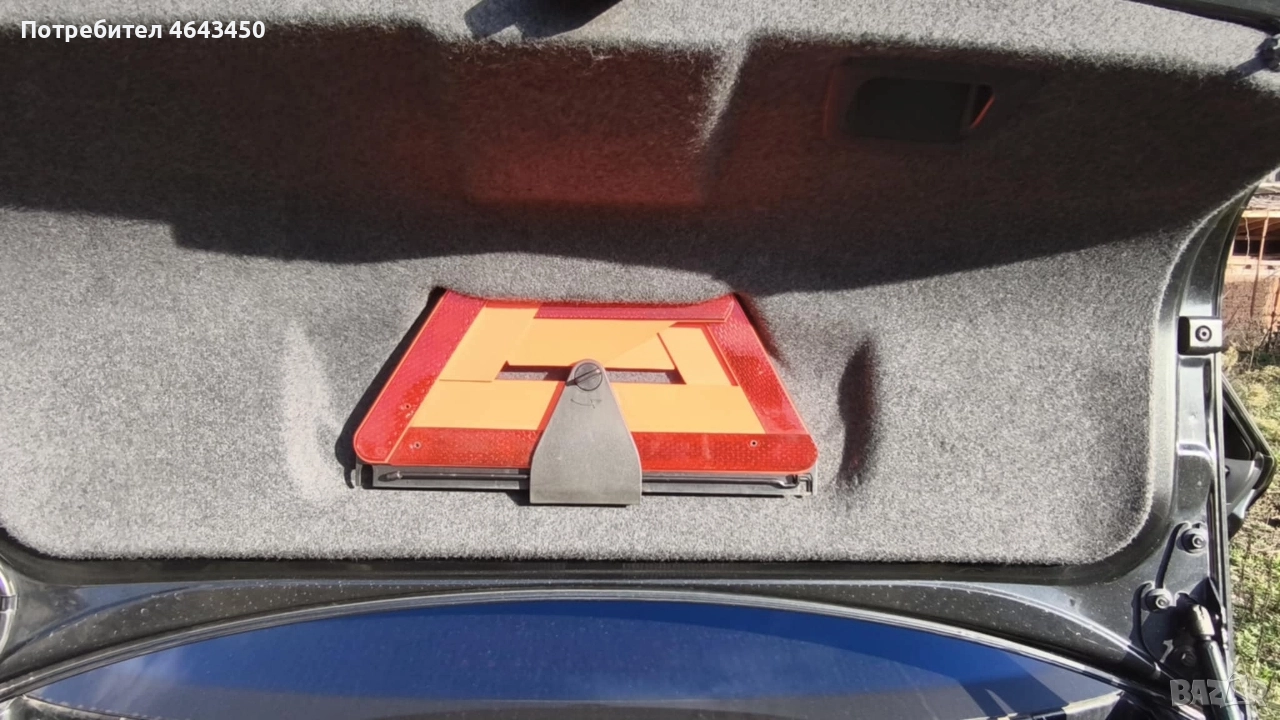 Светлоотразителен триъгълник оригинален Ауди А6 Ц5, Audi A6 C5 , снимка 1