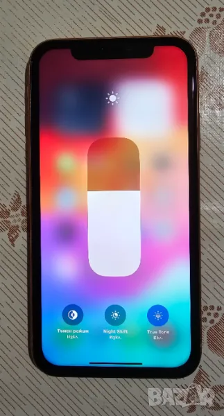 Отличен iPhone Xr 64 GB Coral 100% батерия чист iCloud iOS 18, снимка 1