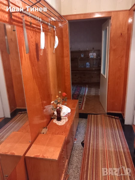 Продавам 4-стаен апартамент в град Добрич в центъра, снимка 1