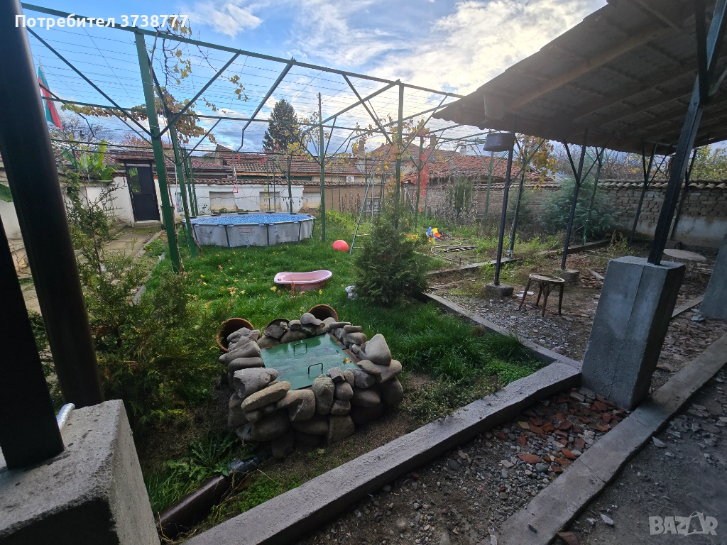 Продава къща Долно Сахране, снимка 1