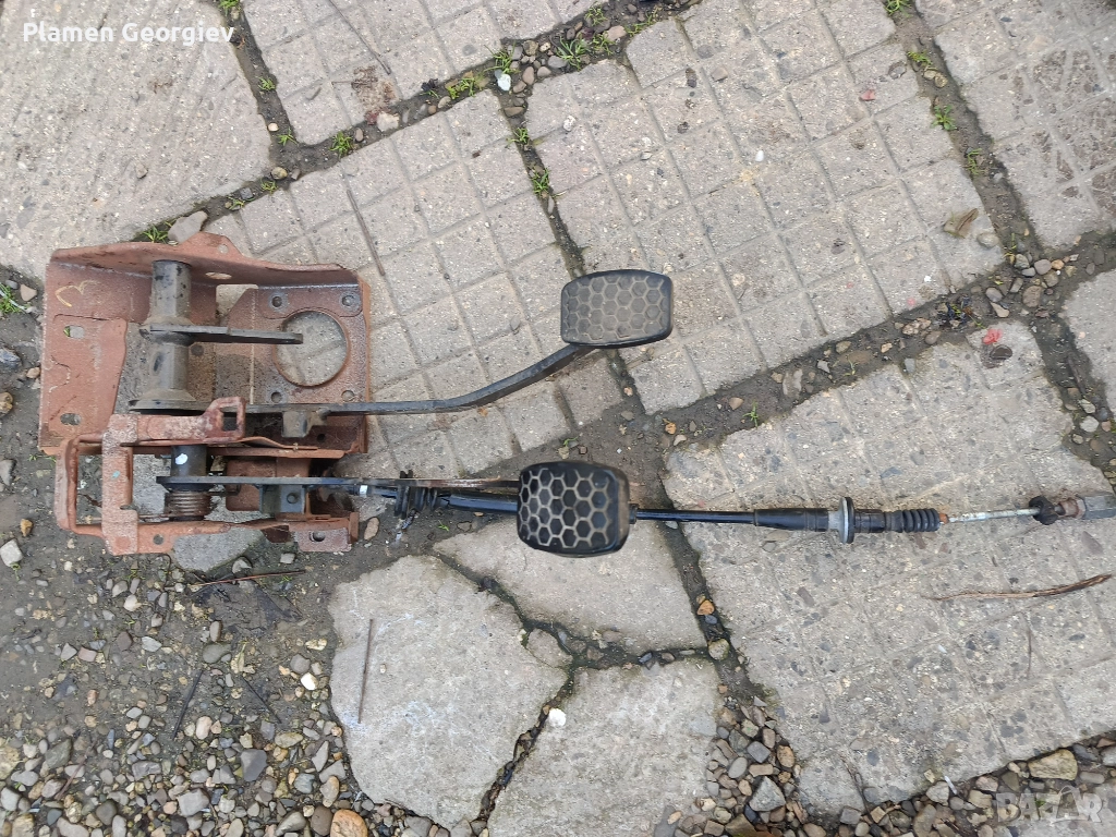 Стойка с педали за Сузуки Игнис 2005 , снимка 1