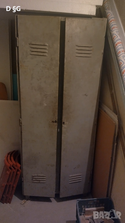 Метален шкаф, снимка 1