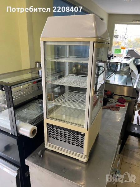 Хладилна витрина , снимка 1