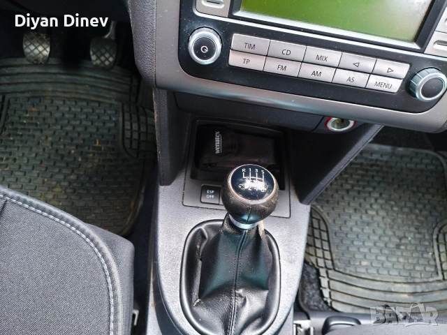 WV Touran, снимка 5 - Автомобили и джипове - 52570942