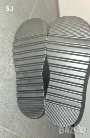 Дамски черни обувки на платформа- нови, не са носени. Размер 38, снимка 4 - Дамски ежедневни обувки - 49246845