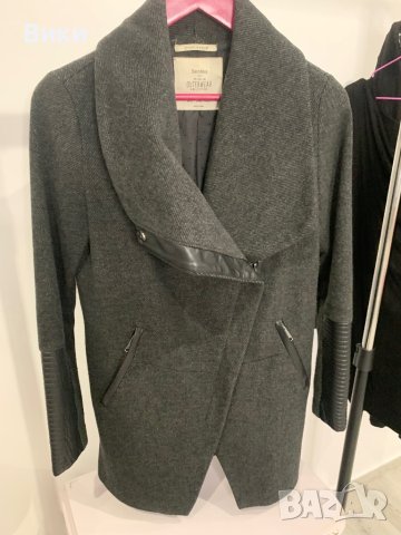 Дамско палто на марката Bershka, снимка 6 - Палта, манта - 43640355