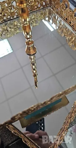 Луксозна двуетажна декорация в златисто с огледални основи, подходяща и като поставка за бижута, снимка 4 - Други - 48997821