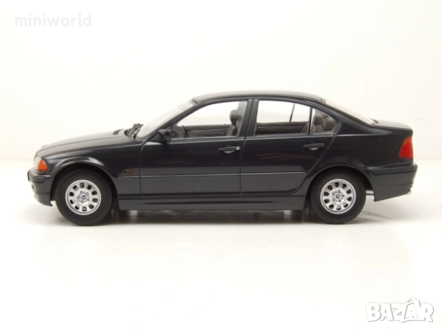 BMW 3er E46 Limousine 1999 - мащаб 1:18 на KK-Scale моделът е нов в кутия, снимка 12 - Колекции - 53386713