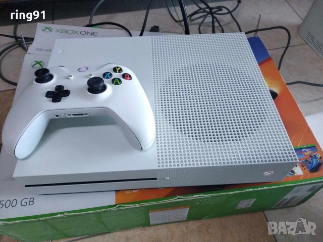 Xbox One S 500Gb, снимка 1 - Xbox конзоли - 43941860