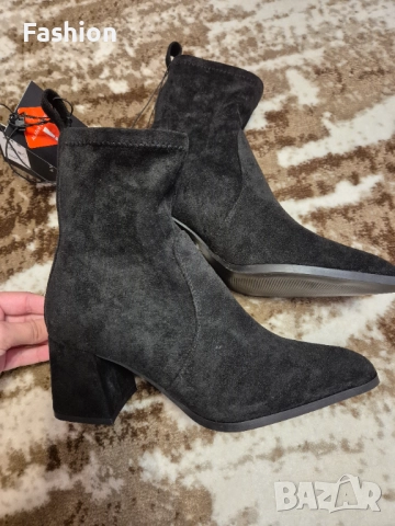 Дамски велурени боти