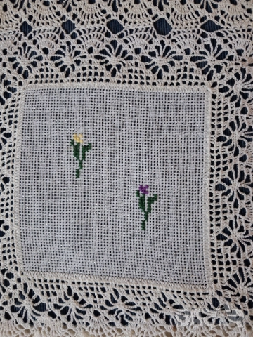 Българска бродерия - тишлайфер, снимка 10 - Други - 52323546