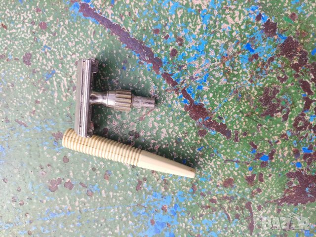 Продавам стара Самобръсначка Gillette Englad, снимка 5 - Други ценни предмети - 35609145