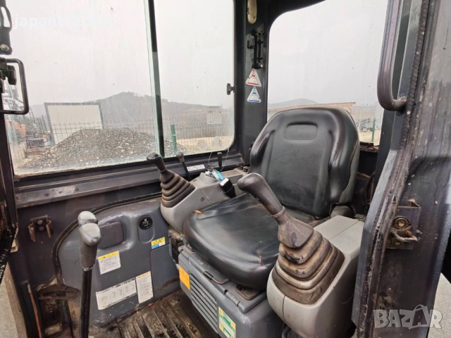 Багер Kobelco НОВ ВНОС 2.5 ТОНА, Кабина, Джойстици, снимка 11 - Индустриална техника - 53268244