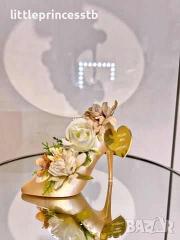 Подаръци за 8-ми март, елегантни обувки с цветя , снимка 11 - Изкуствени цветя - 53573246