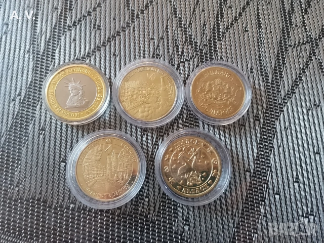 Монети Сувенири 