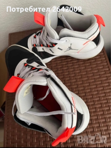 Jordan маратонки оргинални 44 номер , снимка 5 - Кецове - 52429965