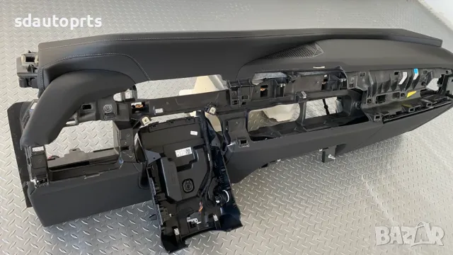 Като Ново Табло BMW 7 i7 G70 Черно със сив шев, снимка 4 - Части - 50307991