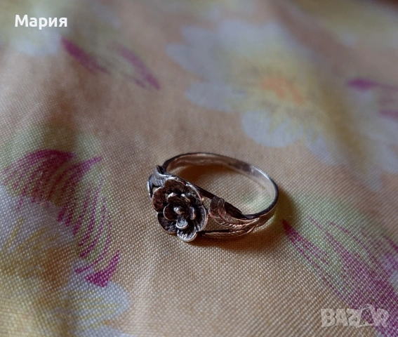 Сребърен пръстен с цвете 