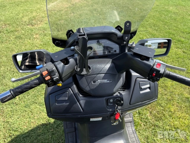 Suzuki Burgman Executive 650 ABS, снимка 8 - Мотоциклети и мототехника - 51022205