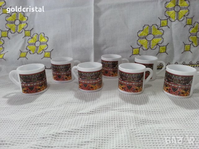 Френски аркопал чашки за кафе  кашмир , снимка 1 - Антикварни и старинни предмети - 40462759