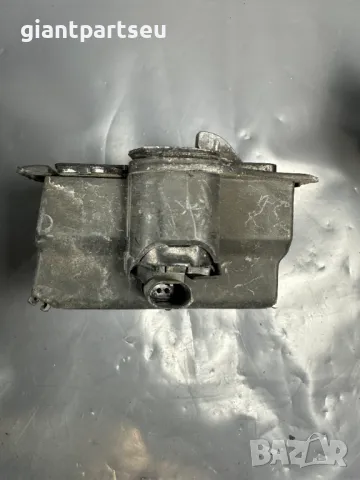 Заключалка Преден Капак за Мерцедес Mercedes-benz W203 A2038800060, снимка 4 - Части - 49139000