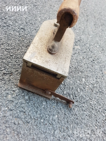 Ютия на жар с  лост 2, снимка 6 - Антикварни и старинни предмети - 52223198