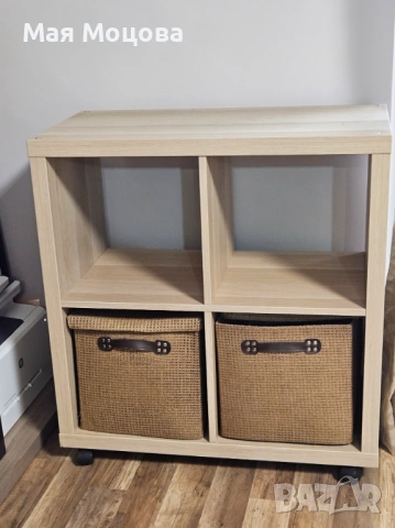 Предлагам ИКЕА етажерка за книги като нова