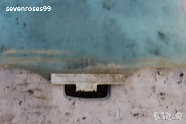 Стъкло задно дясно Мерцедес Екласа S210 MB Eclass комби2000, снимка 2 - Части - 48581026