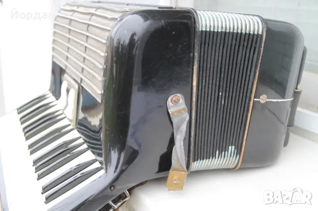 Немски акордеон ''Hohner Arietta IM'' , снимка 10 - Акордеони - 49895220