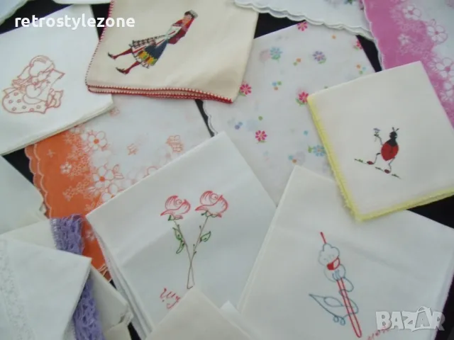 № 7893 малка колекция - 60 броя стари кърпички   - соц. период / България / , снимка 5 - Други ценни предмети - 49225295
