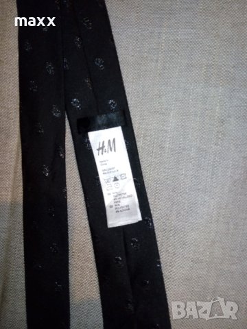 вратовръзка H&M черна с фигурки
