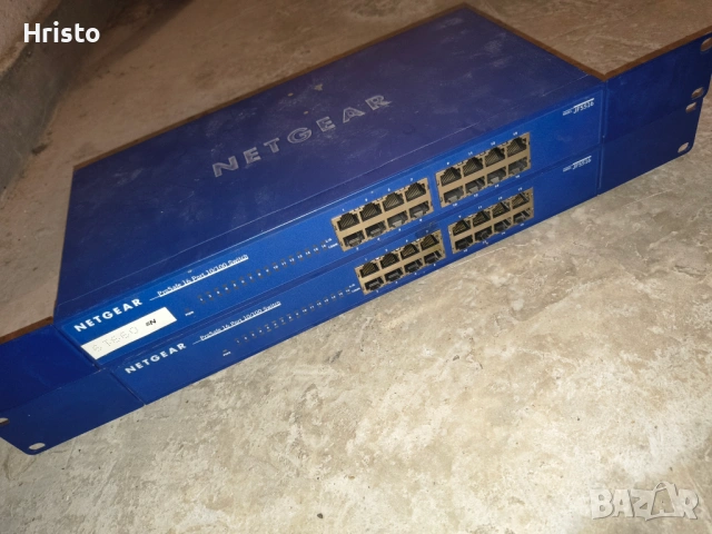 2бр. Суичове NETGEAR с дефект