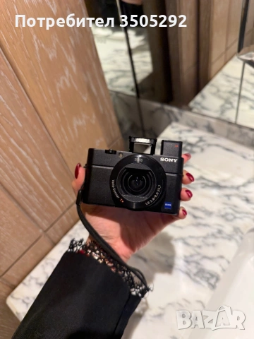 Sony rx100 iii, снимка 2 - Фотоапарати - 53377138