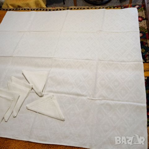 Ленена покривка