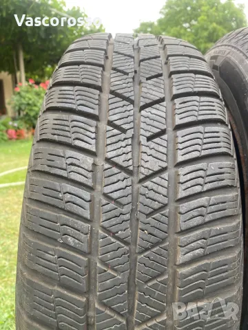 Зимни гуми 195/65/15, снимка 2 - Гуми и джанти - 48117402