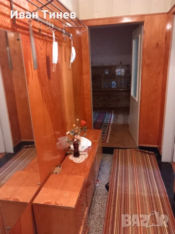 Продавам 4-стаен апартамент в град Добрич в центъра