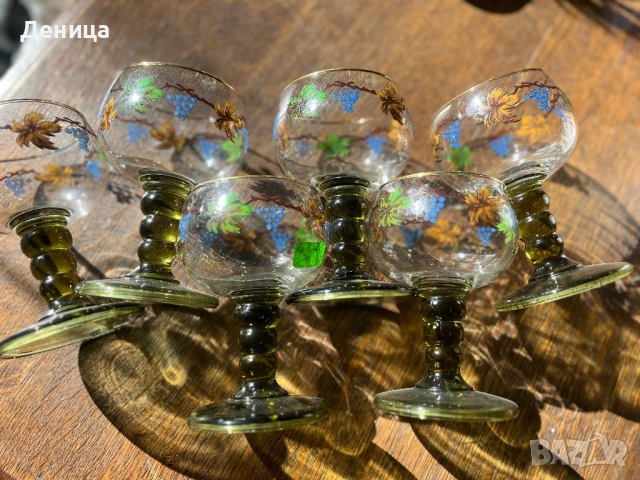 Зелено столче, лозова клонка и златен кант Германия 6 бр-180 мл пълни Цена-20€