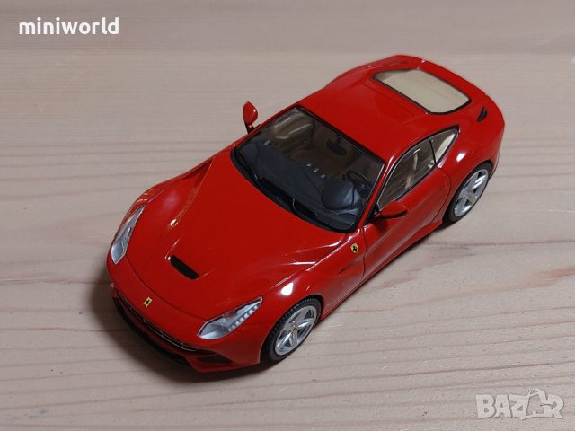 Ferrari F12 Berlinetta 2012 - мащаб 1:43 на IXO/Altaya моделът е нов в кутия, снимка 7 - Колекции - 43620690