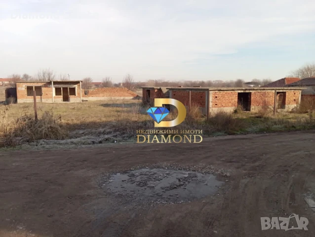 Парцел в регулация с едноетажна постройка в село Караджалово, общ. Първомай, снимка 3 - Парцели - 51325459