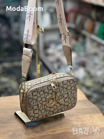 Calvin Klein дамски чанти Различни цветове , снимка 2 - Чанти - 48826070