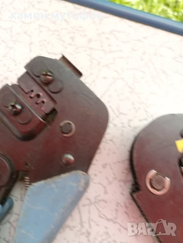 крипващи клещи за кабелни накрайници AMP, снимка 3 - Клещи - 50597937