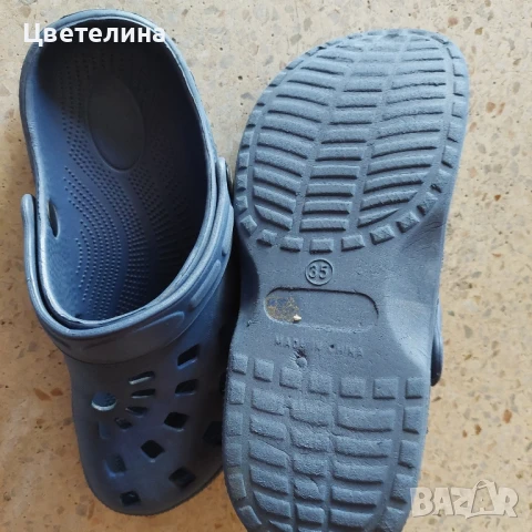 Детски кроксове 35 номер, снимка 2 - Детски сандали и чехли - 51330610