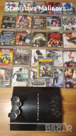 Продавам Плейстейшън 3 с 25 бр игри и 2 джойстика 