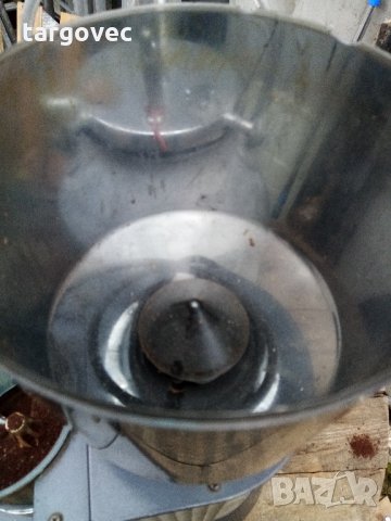 кафемелачка италианска, снимка 2 - Кафе машини - 27346007